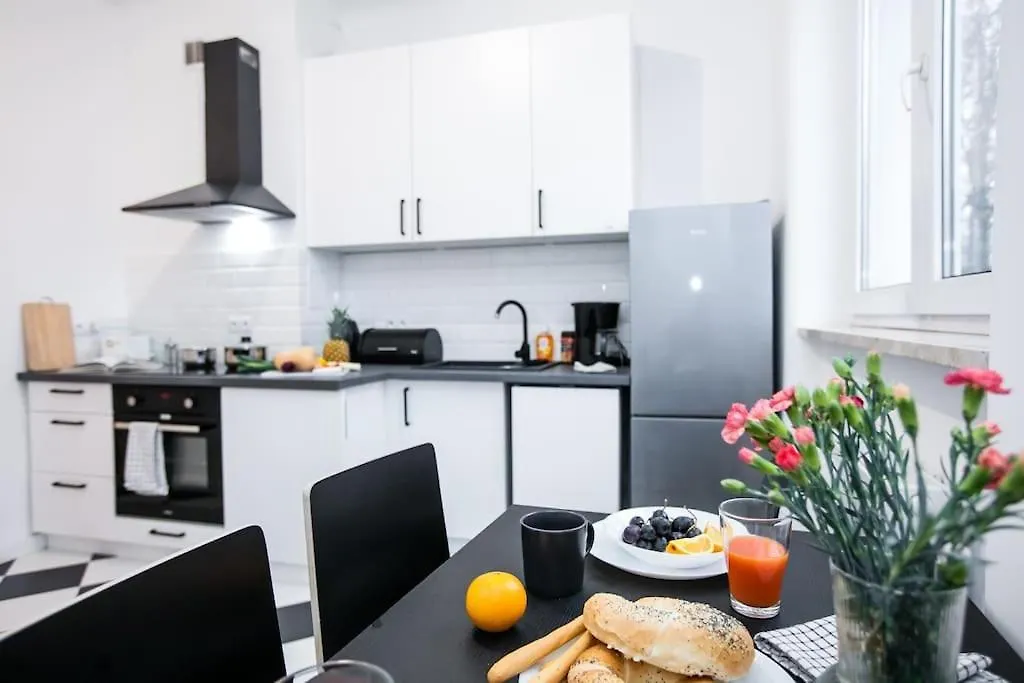 Cozy, Fully Equipped Apartment In Mokotow District Warsaw 0*,